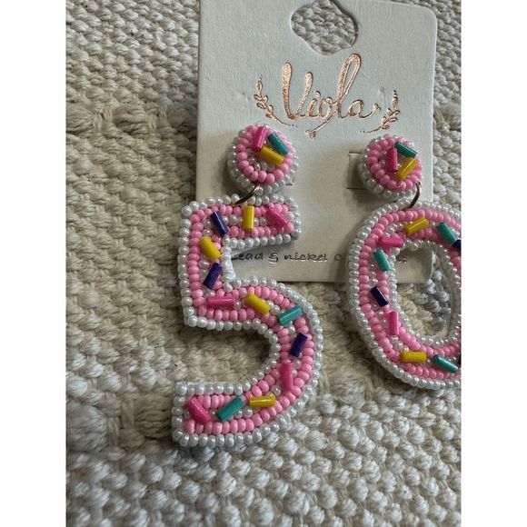 BIRTHDAY SPRINKLES '50' PINK SEED BEAD EARRINGS - Picture 3 of 4